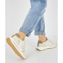 Women's beige sports shoes 1 Women's beige sports shoes 1