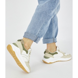 Women's multi-colored sports shoes with a thick sole white 2