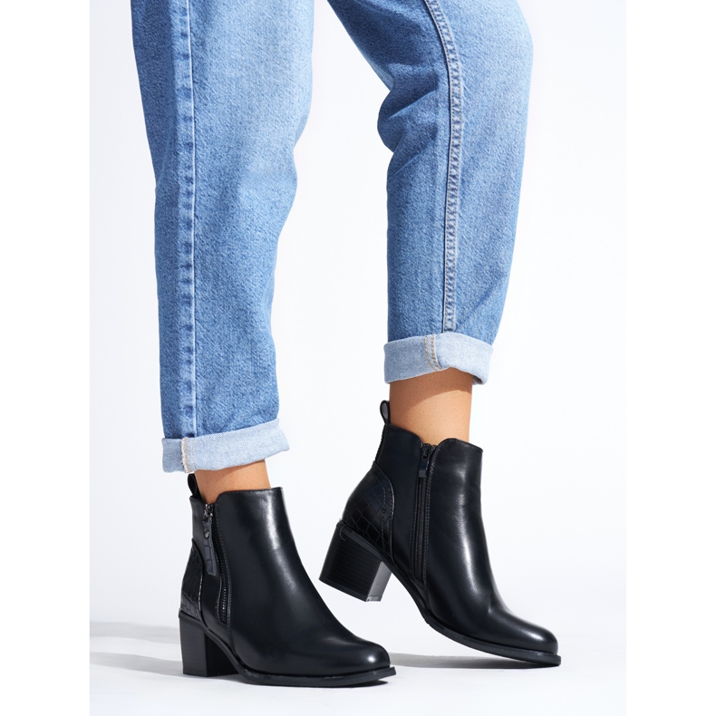 Black elegant ankle boots 1