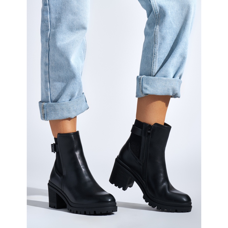 Elegant black high-heeled ankle boots 1