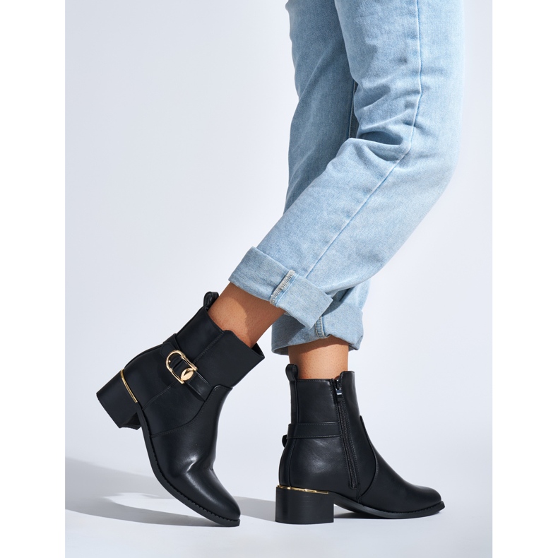 Black elegant ankle boots 1
