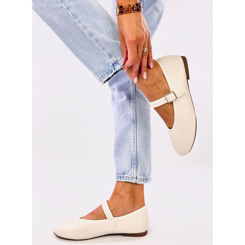 Rotaro Khaki Strap Ballet Flats beige 2