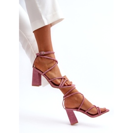 Women's sandals on the post pink stripes 4