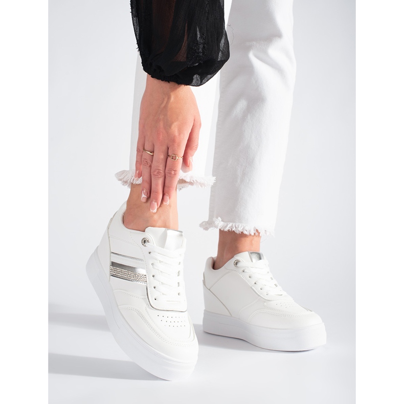 White sneakers with a hidden wedge 2