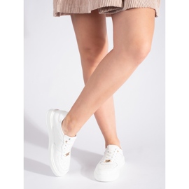 White women's leather sports shoes 2 White women's leather sports shoes 2