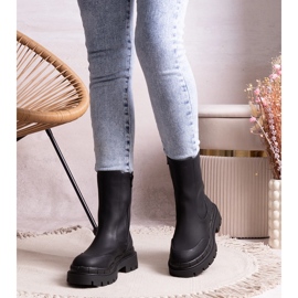 Black ankle boots with a massive sole Kunegunda 1