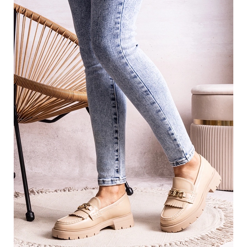 Beige half-boots with gold buckle Anielania 2