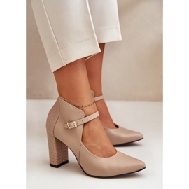 Leather Pumps With Pointed Toe On A Block Heel Beige Laura Messi 2832 2