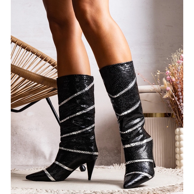 Black and silver Nevzo insulated boots 1