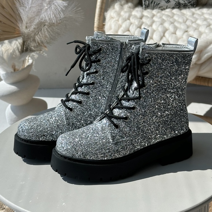 Insulated Worker Ankle Boots for Women Decorated with Sequins Silver Liatheine 2