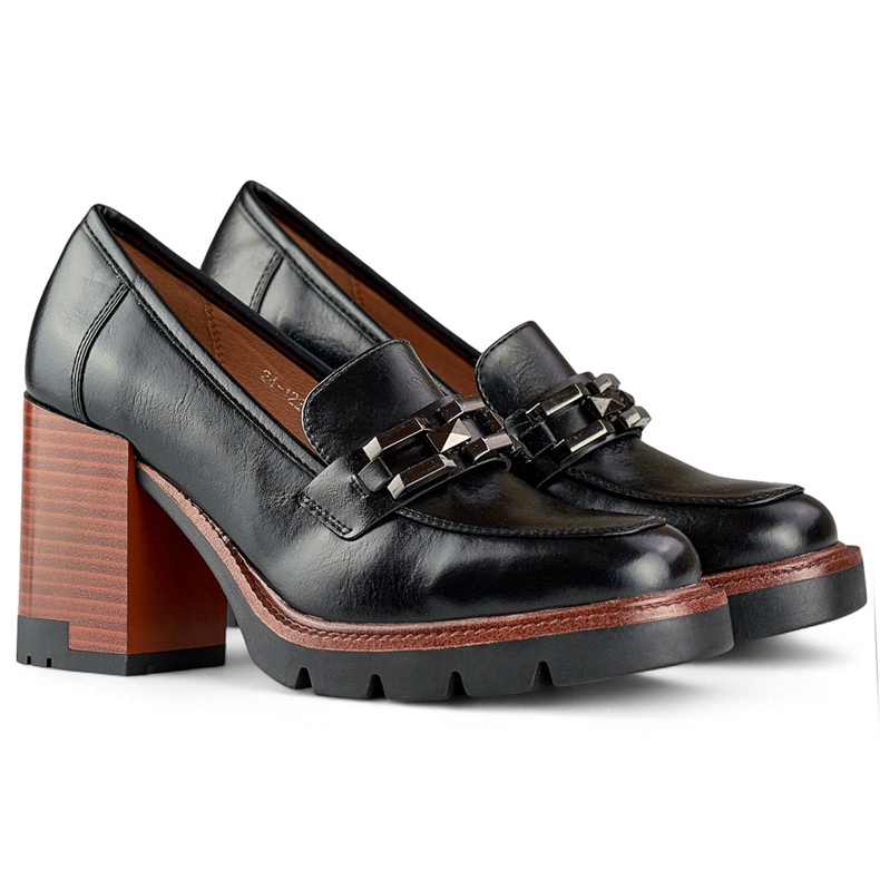 Black loafers with a thicker heel, half-shoes 1