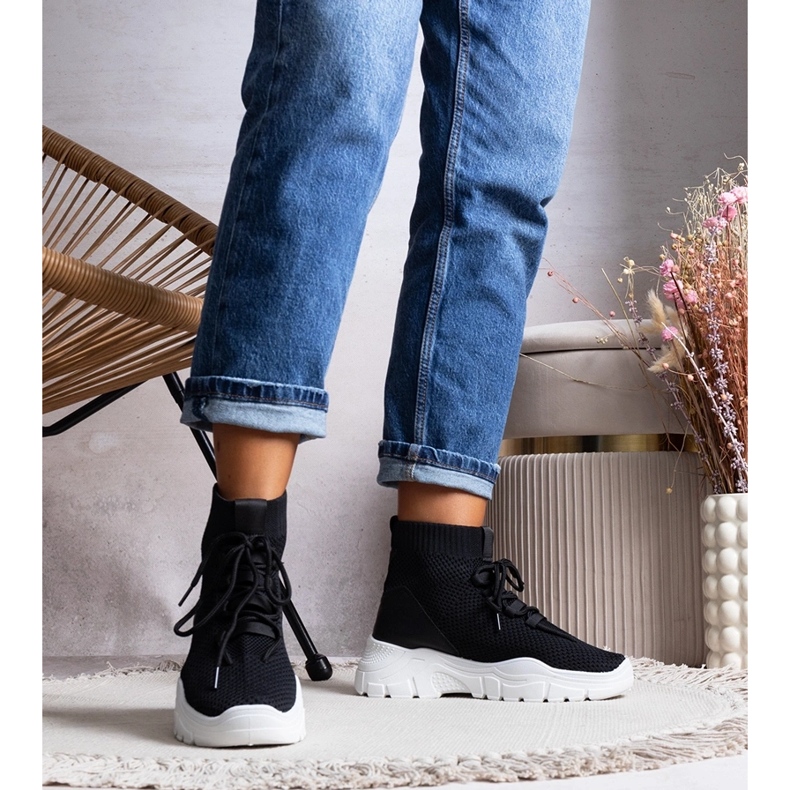 Black socks from Frahm 1