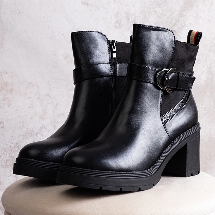 Black ankle boots with a heel Mirka 1