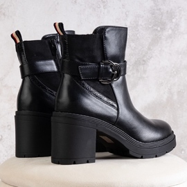 Black ankle boots with a heel Mirka 2