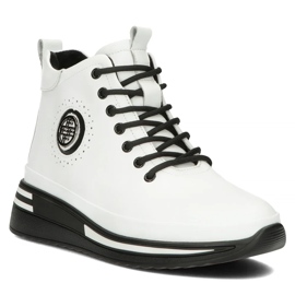 Leather ankle boots on platform Filippo DBT4215/24 Wh white 1