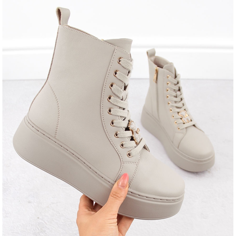 Leather ankle boots on the platform with a bear beige Vinceza 66701 1 Leather ankle boots on the platform with a bear beige Vinceza 66701 1