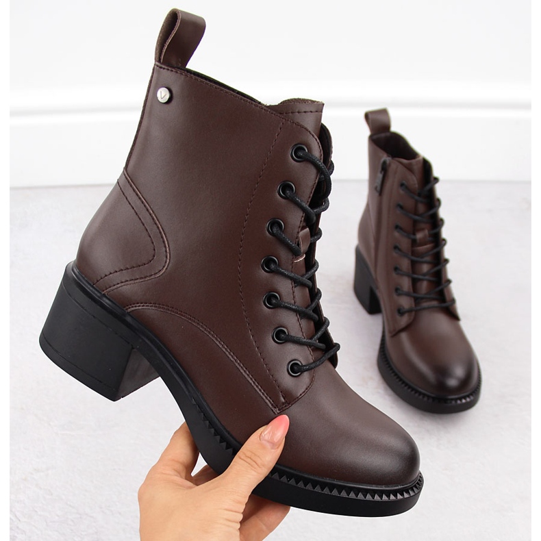 Women's leather ankle boots on a block, brown Vinceza 66722 1