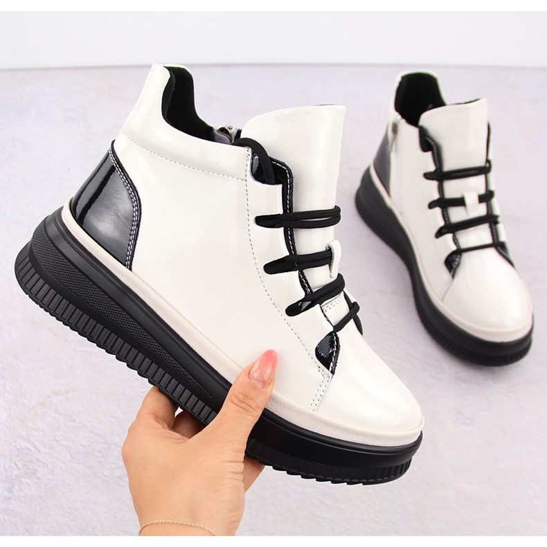 Women's patent leather ankle boots insulated ecru Artiker 55C1043 beige 1 Women's patent leather ankle boots insulated ecru Artiker 55C1043 beige 1