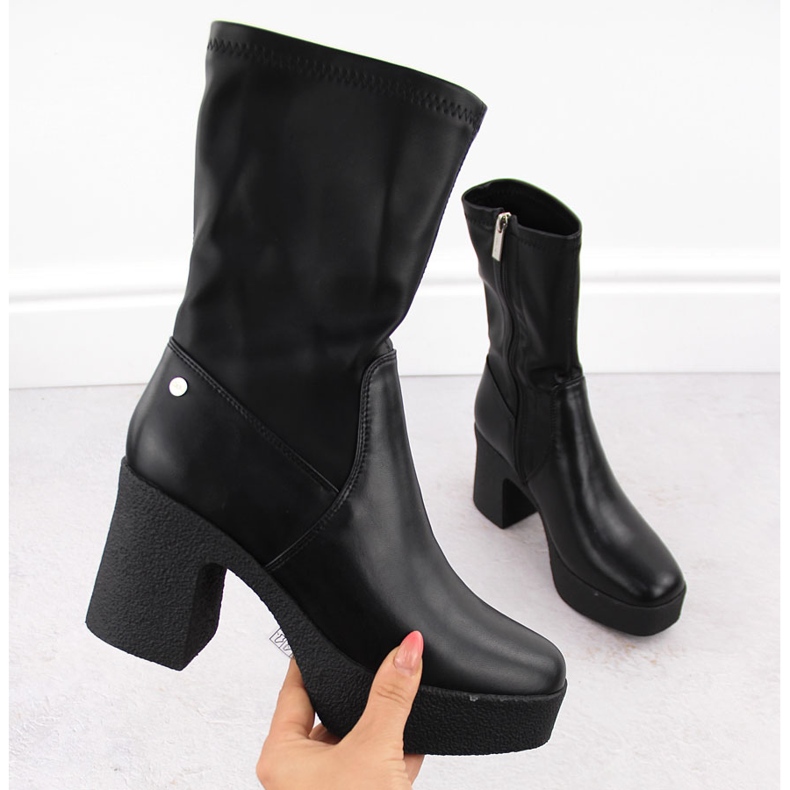 Women's leather ankle boots on the heel Goe MM2N4047 1