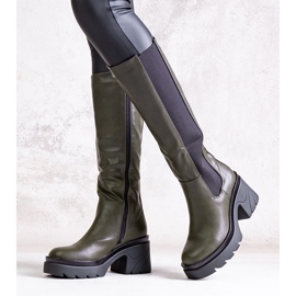 Charla's green boots with a thick heel 1