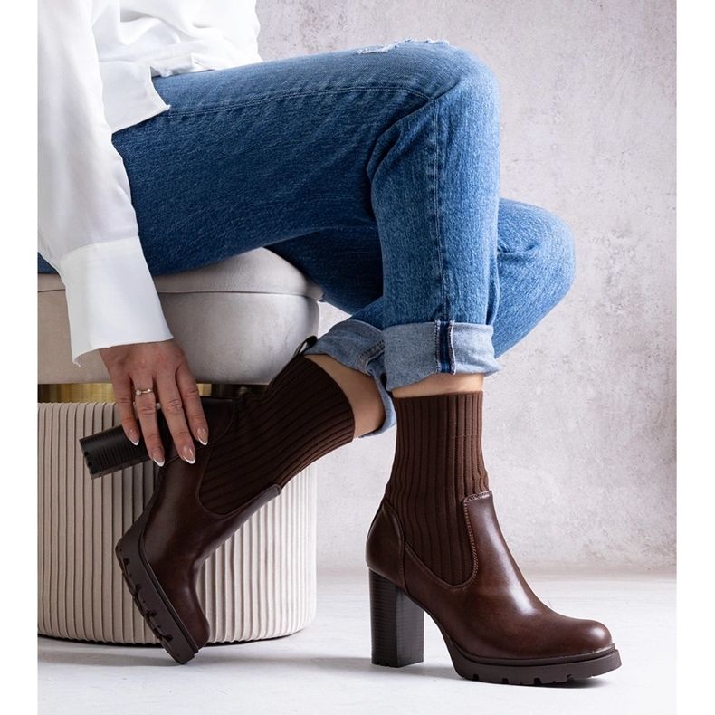 Brown ankle boots with a block heel made of eco-leather Asera 1