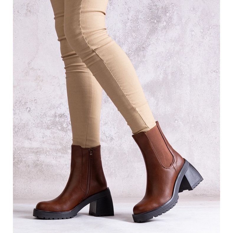 Brown women's ankle boots with a block heel made of eco-leather Ariane 1