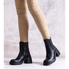 Black women's ankle boots with a block heel made of eco-leather Ariane 2