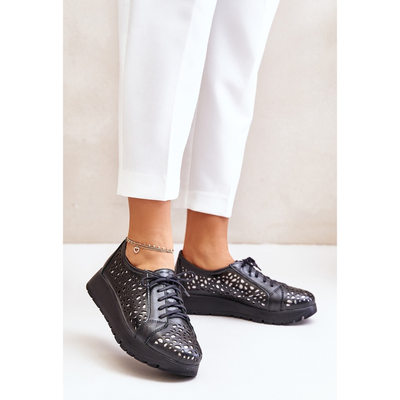 Zazoo 2973 Leather Platform Shoes With Openwork Pattern Black 2