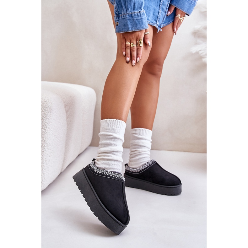 Women's Snow Boots On The Platform Fur Lined Black Remenia 2