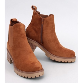 Bria Camel Chelsea boots brown 1