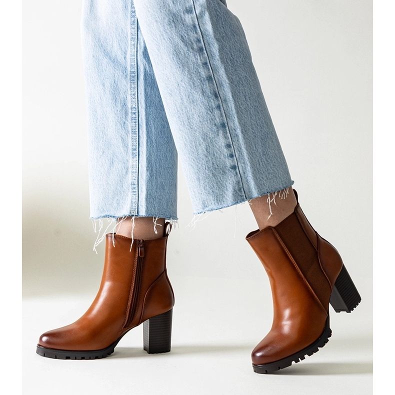 Brown ankle boots with a block heel made of eco-leather Zinah 1