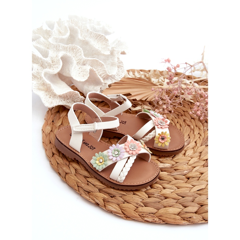 Girls' sandals fastened with Velcro with white flowers 3
