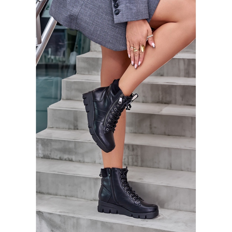 Lightweight Insulated Women's Ankle Boots On A Platform And Wedge Black Savindria 2