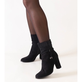 Black ankle boots with a decorative Asfoa eco-suede lace 1