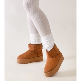 Brown casual snow boots with a high platform from Thaisa 1