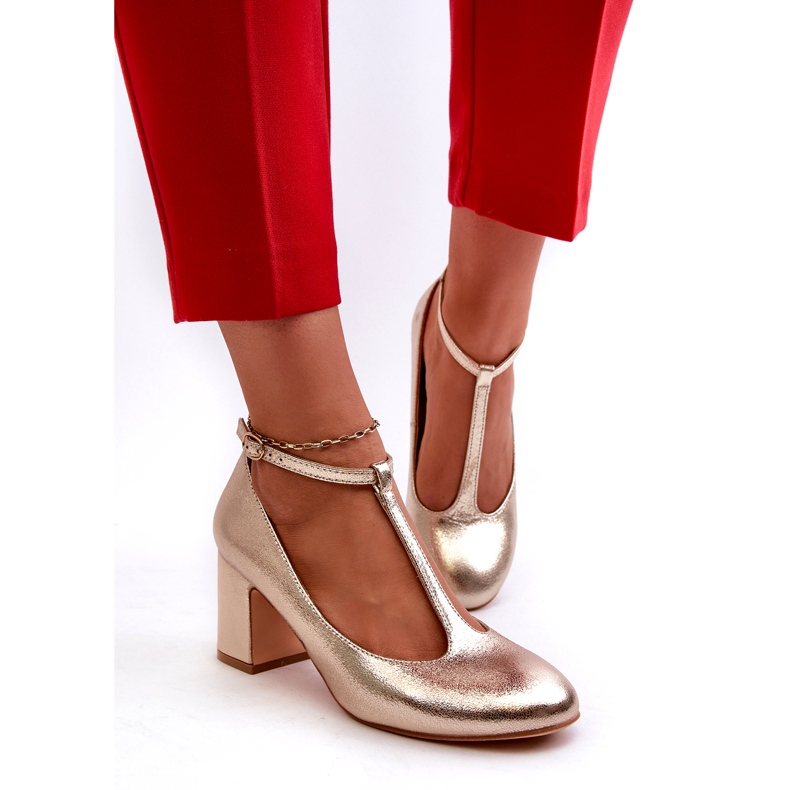 Mascara Women's pumps with eco-leather on the golden metalic post 4 Mascara Women's pumps with eco-leather on the golden metalic post 4