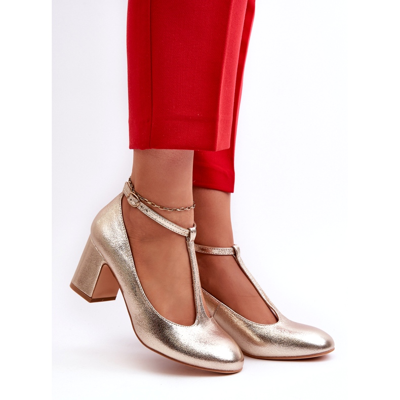 Mascara Women's pumps with eco-leather on the golden metalic post 2 Mascara Women's pumps with eco-leather on the golden metalic post 2