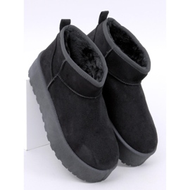 Emus short snow boots on the Morris Black platform 1