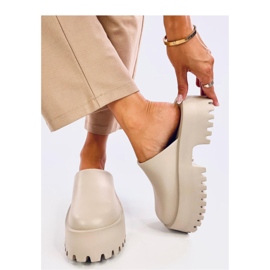 Ernest Khaki foam clogs - Inello green 1