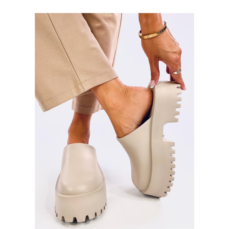 Ernest Khaki foam clogs - Inello green 1