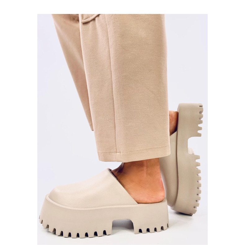 Ernest Khaki foam clogs - Inello green 2