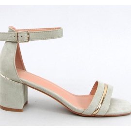 Green low-heeled sandals 1