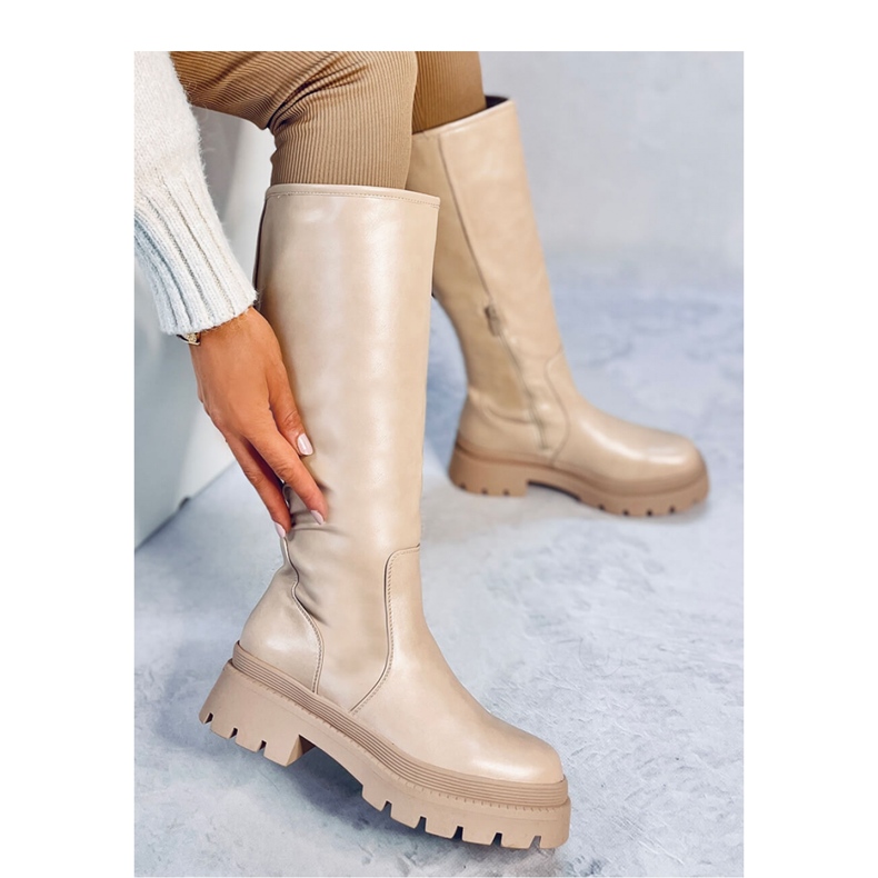 Beige boots with a thick sole 1