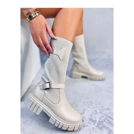 Riding boots with a flexible Beige upper 1