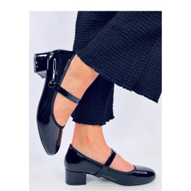 Black patent high-heeled ballet flats 1