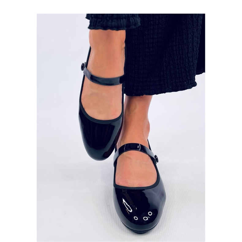Black patent high-heeled ballet flats 2