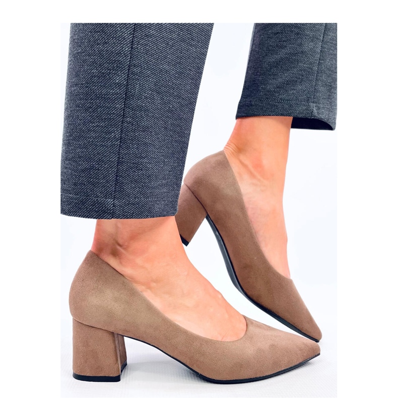 Khaki low heel pumps brown 1