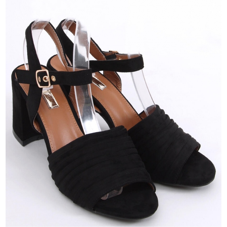 Black heeled sandals 1