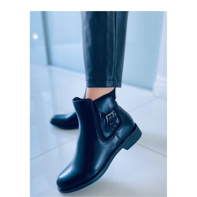 Black women's Chelsea boots 1 Black women's Chelsea boots 1