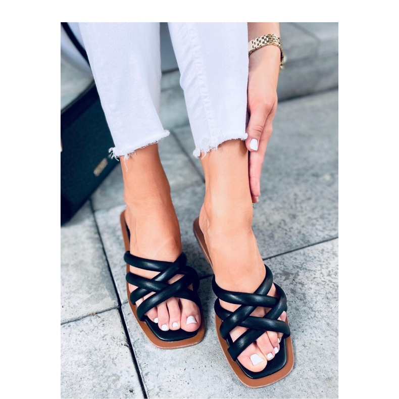 Women's Black slippers 1